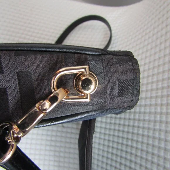 Authentic FENDI Bag - Picture 3 of 16